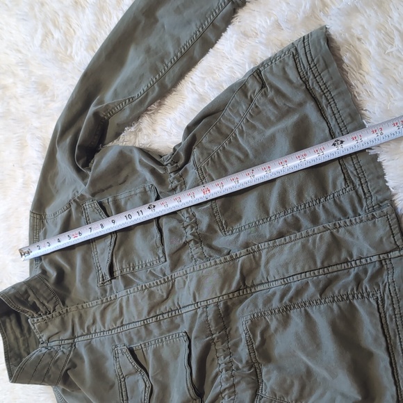 Gap Army Green Garment-Dyed Utility Cargo Jacket Size Small - Picture 14 of 14